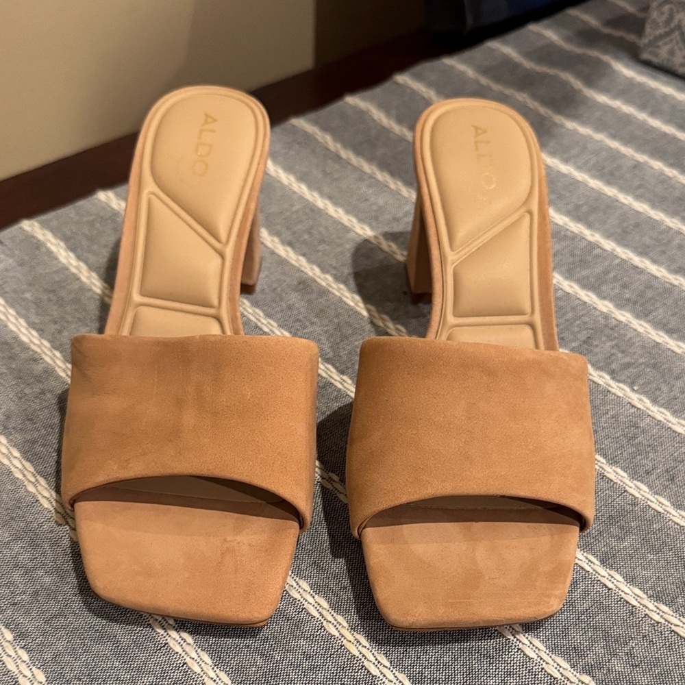 NWOB Aldo Women's Brown Mules - Picture 2 of 5